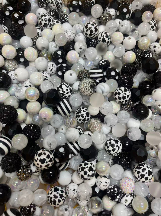 【For pen】black and white Acrylic beads BOGO